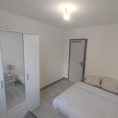 Une Chambre Dans Appartement Partage, Grenoble A 8 Min Du Centre-Ville エクステリア 写真