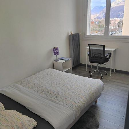 Une Chambre Dans Appartement Partage, Grenoble A 8 Min Du Centre-Ville エクステリア 写真